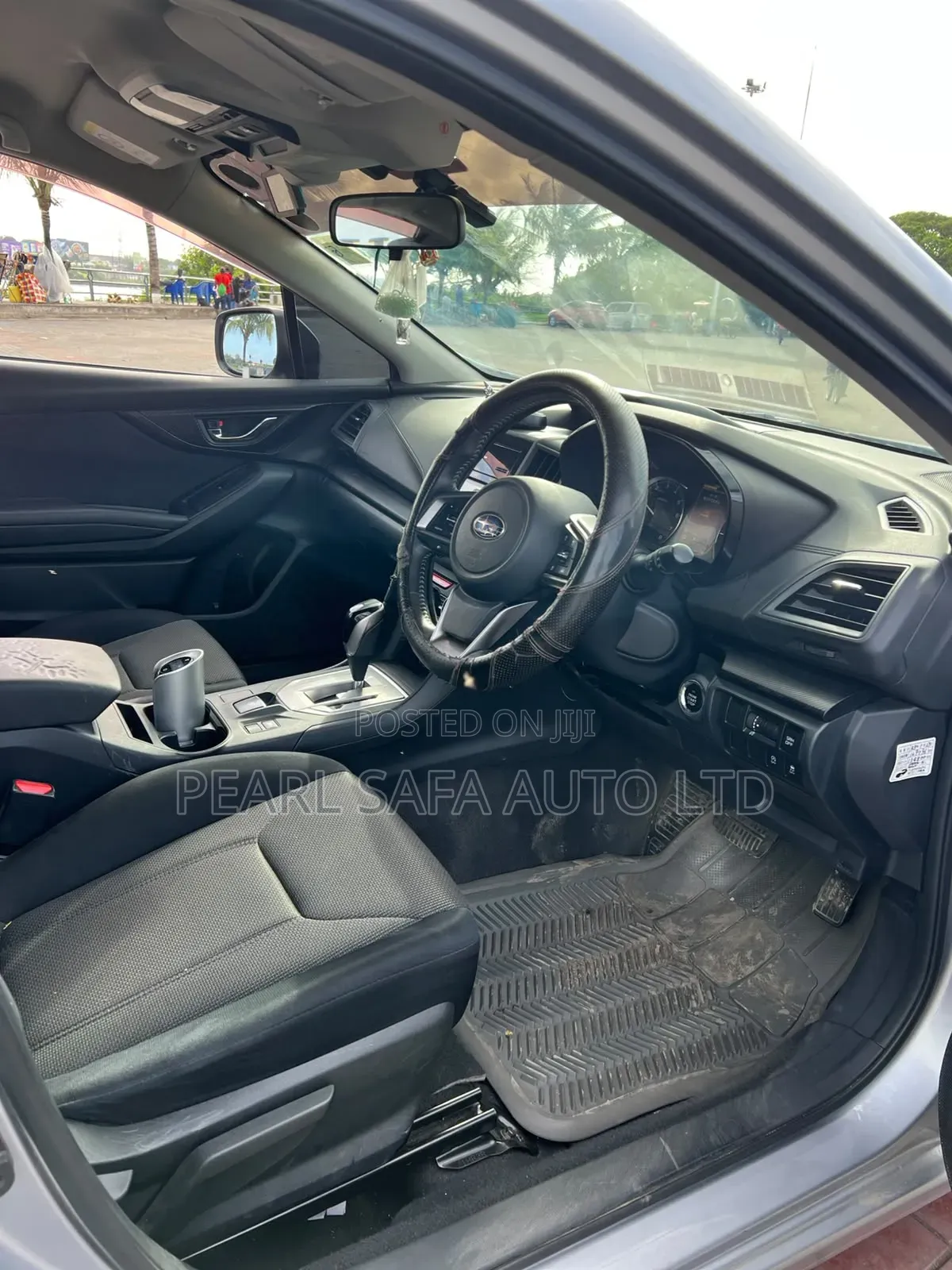 Subaru 1600 2017 Silver