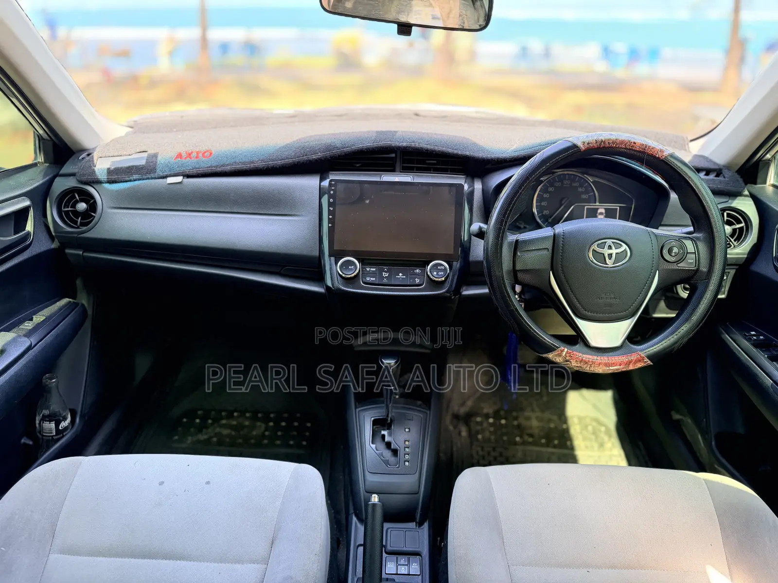 Toyota Axio 1.5 Hybrid 2WD 2017 Silver