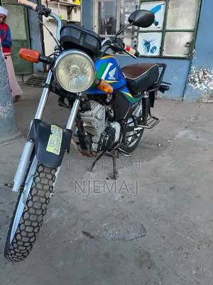 Honda CB 2021 Blue