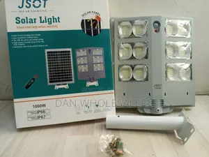 1000W Solar Powered Street Light JSOT Aluminum Alloy Body IP66 IP67