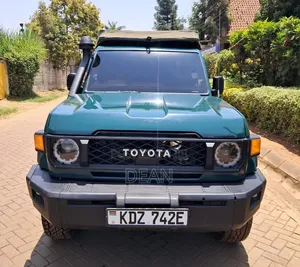 Toyota Land Cruiser 2014 Green