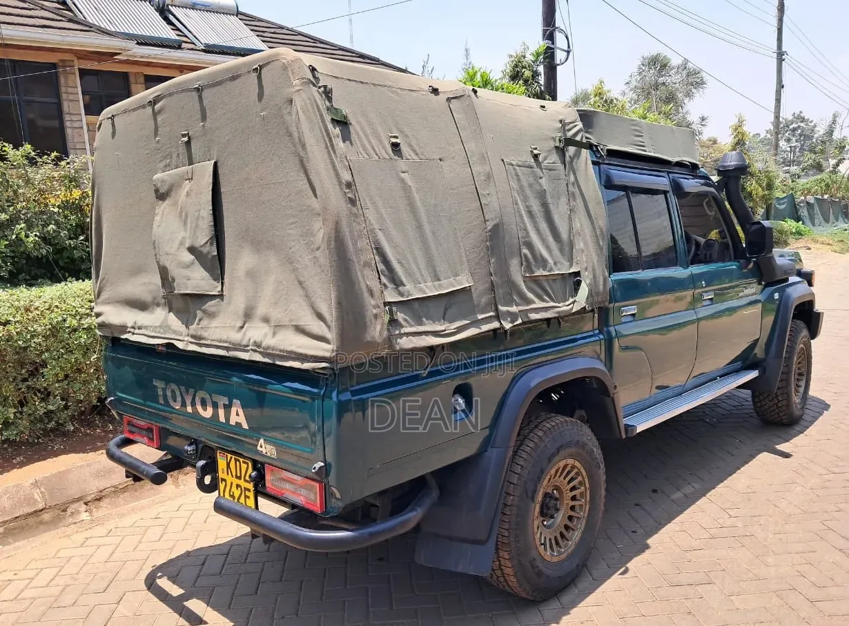 Toyota Land Cruiser 2014 Green