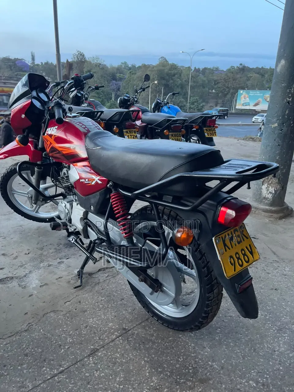TVS HLX Plus ES 2025 Red