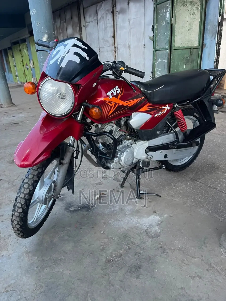 TVS HLX Plus ES 2025 Red