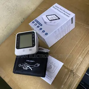 Wide LCD Viewing Screen B816 Electronic Blood Pressure Machine