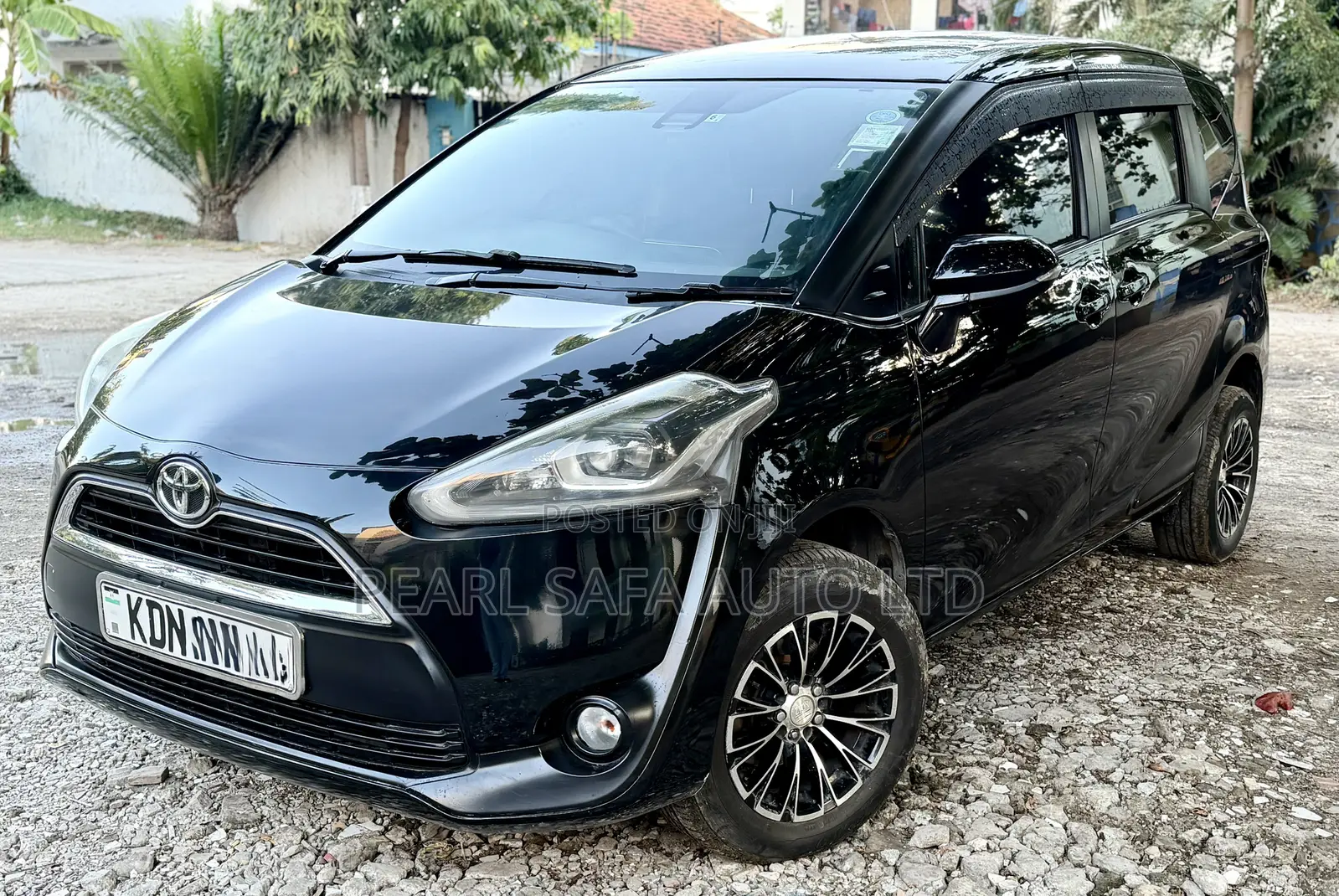 Toyota Sienta 2016 Black