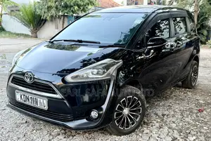 Toyota Sienta 2016 Black