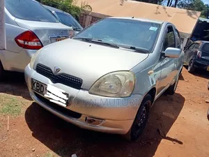 Toyota Vitz 2003 Gold