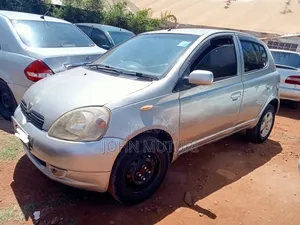 Toyota Vitz 2003 Gold