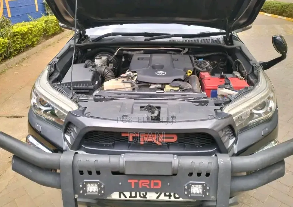 Toyota Hilux 2019 Black