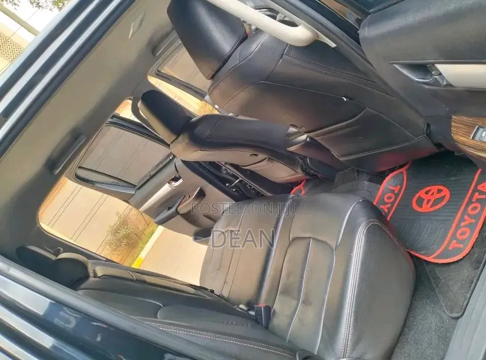 Toyota Hilux 2019 Black