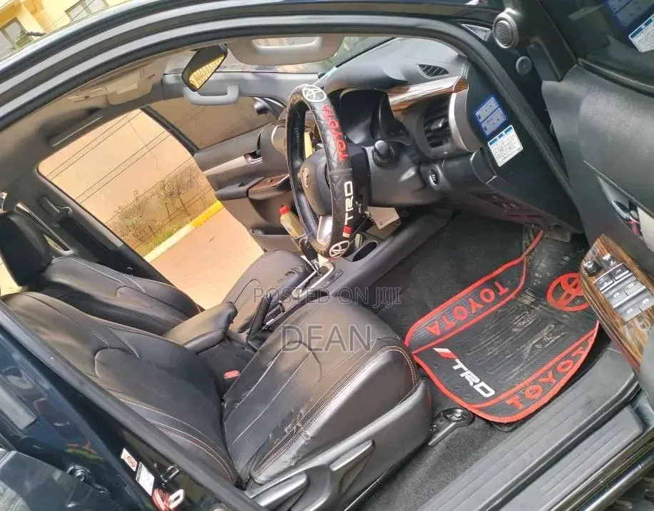 Toyota Hilux 2019 Black