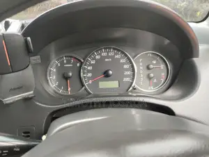Suzuki Swift 2005 Red