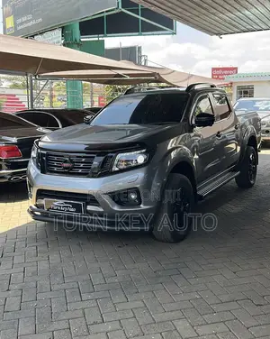 Nissan Navara 2021 Gray