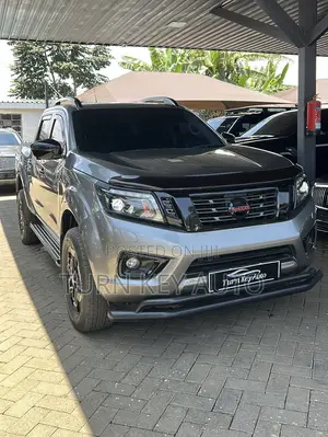 Nissan Navara 2021 Gray