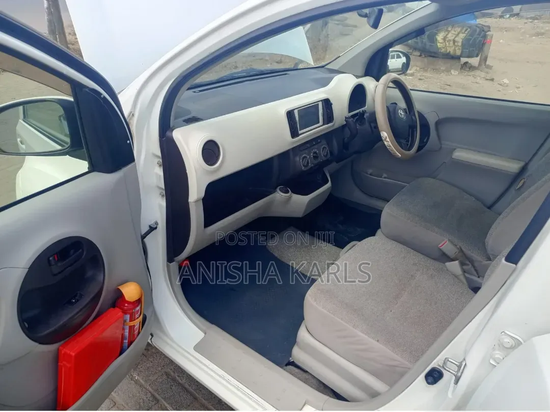 Toyota Passo 2013 White