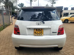 Toyota IST 2007 Pearl