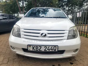 Toyota IST 2007 Pearl