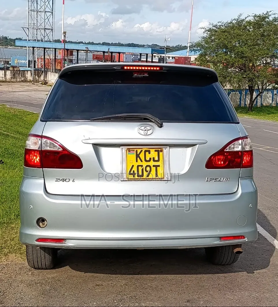 Toyota Ipsum 2009 Silver