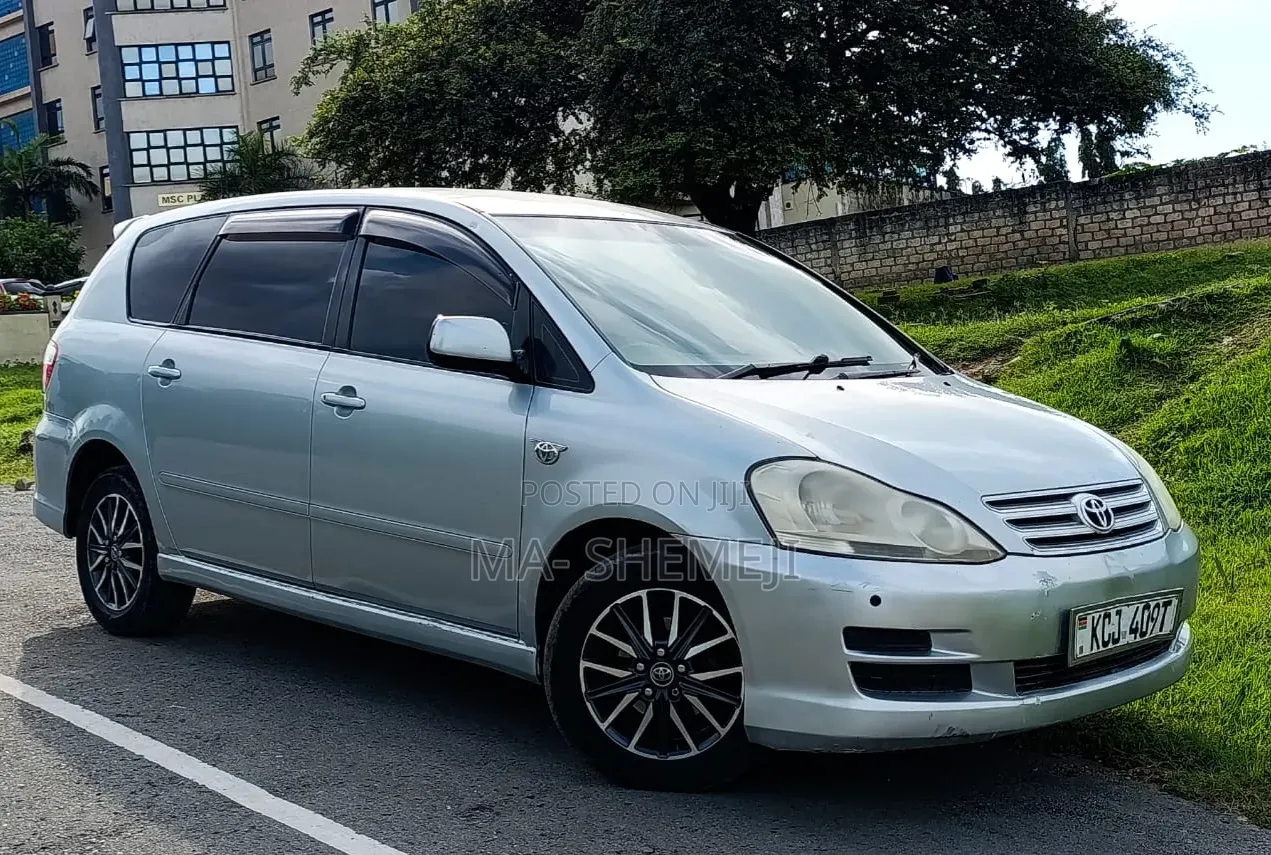 Toyota Ipsum 2009 Silver