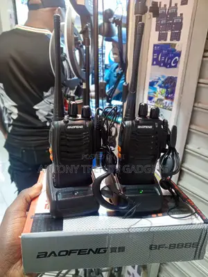 Baofeng UHF 400-470MHz Wireless Communication Radio