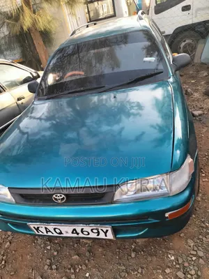 Toyota Corolla 2000 Green