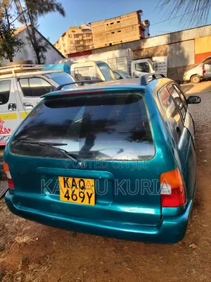 Toyota Corolla 2000 Green