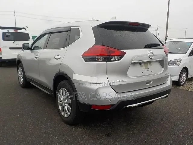 Nissan X-Trail 2019 Silver