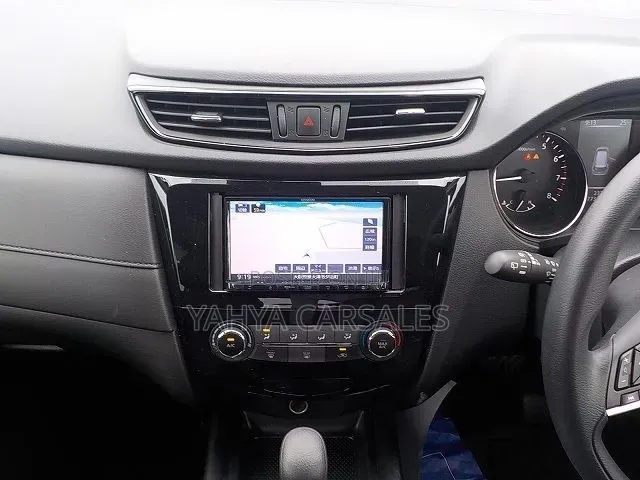 Nissan X-Trail 2019 Silver