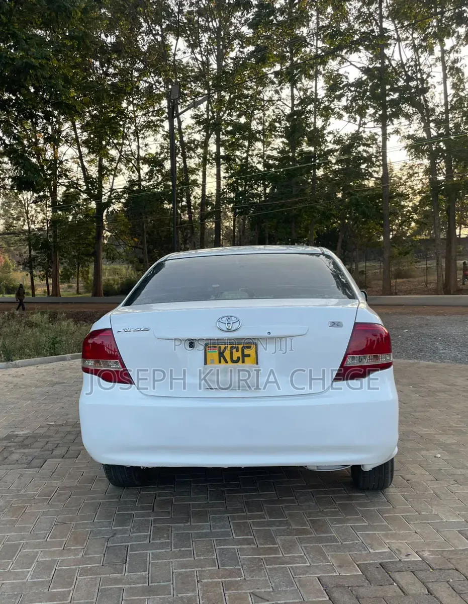 Toyota Axio 2010 White