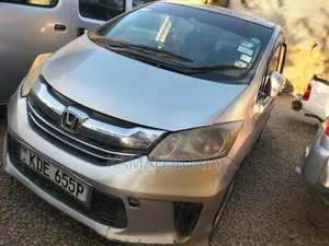 Honda Stepwgn 2018 Silver