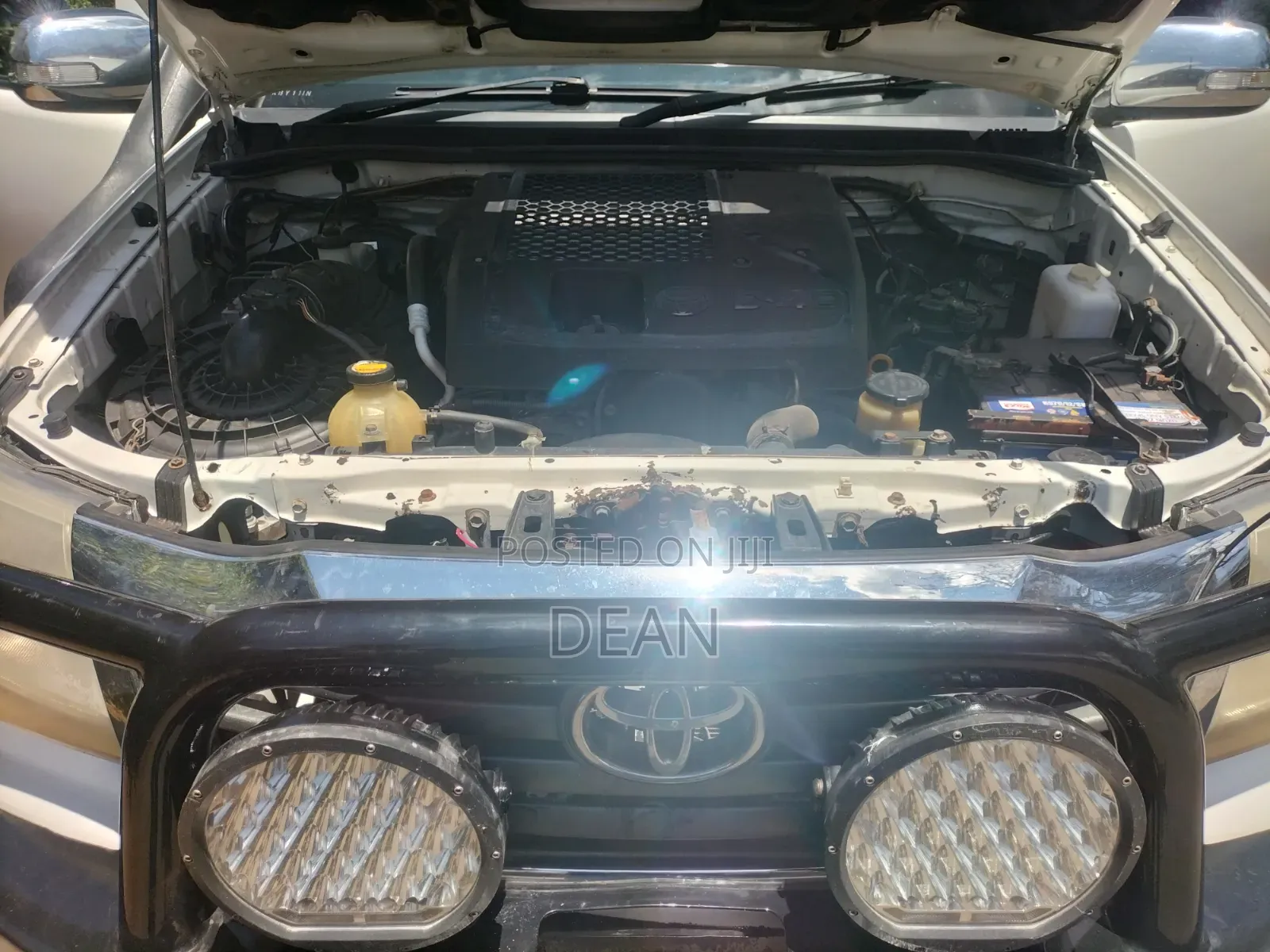 Toyota Hilux 2013 White