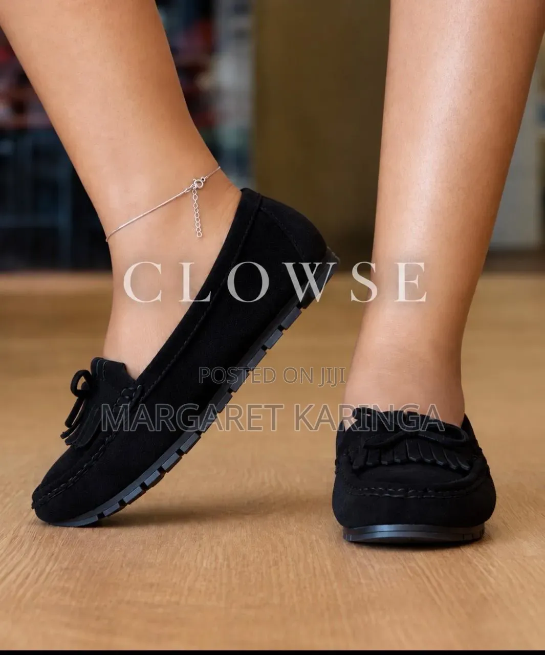 Clowse Velvet Shoes