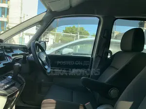 Honda Stepwgn 2018 Brown