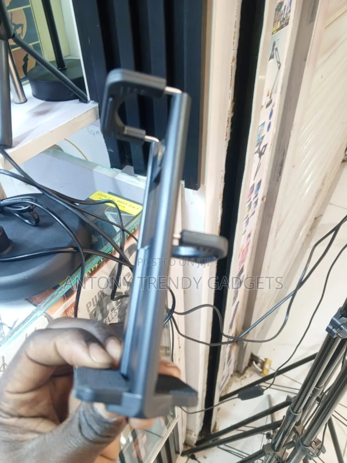 Adjustable Smartphone and Tablet Tripod Mount Adapter