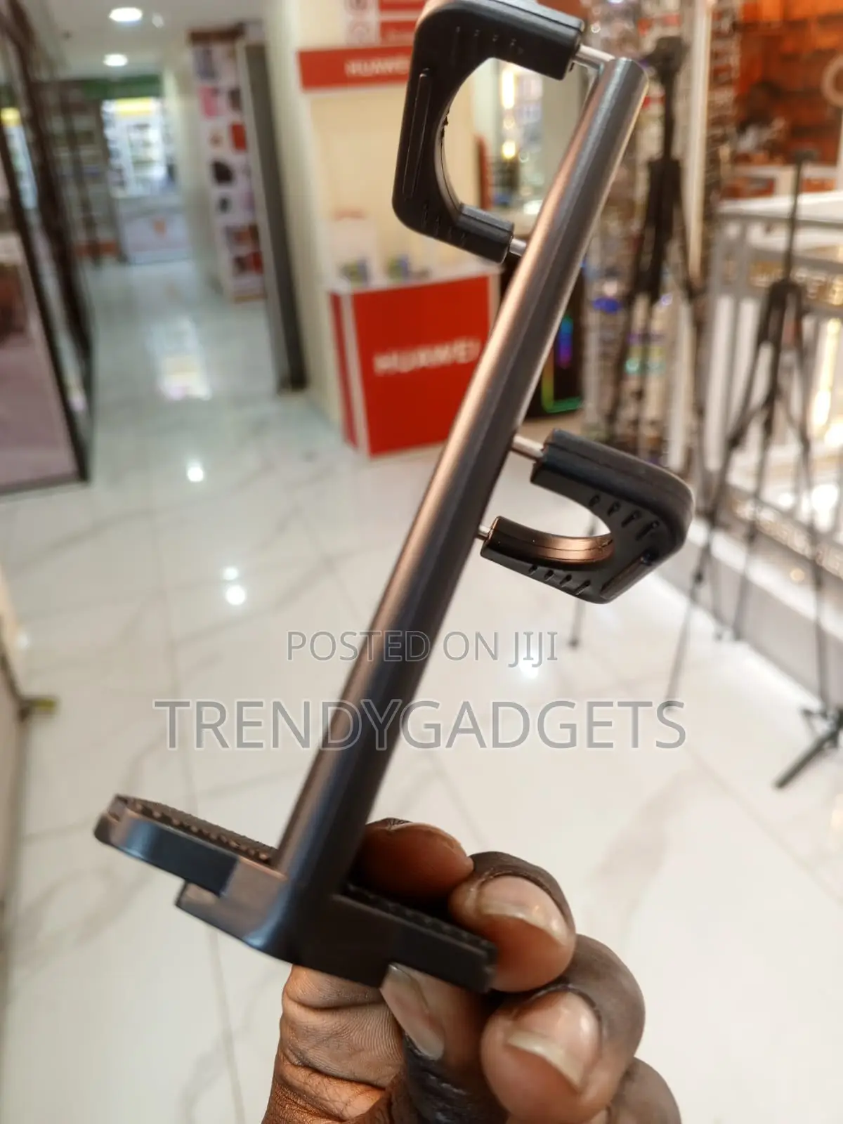 Adjustable Phone and Tablet Mount Adapter With 1/4 Inch Thread