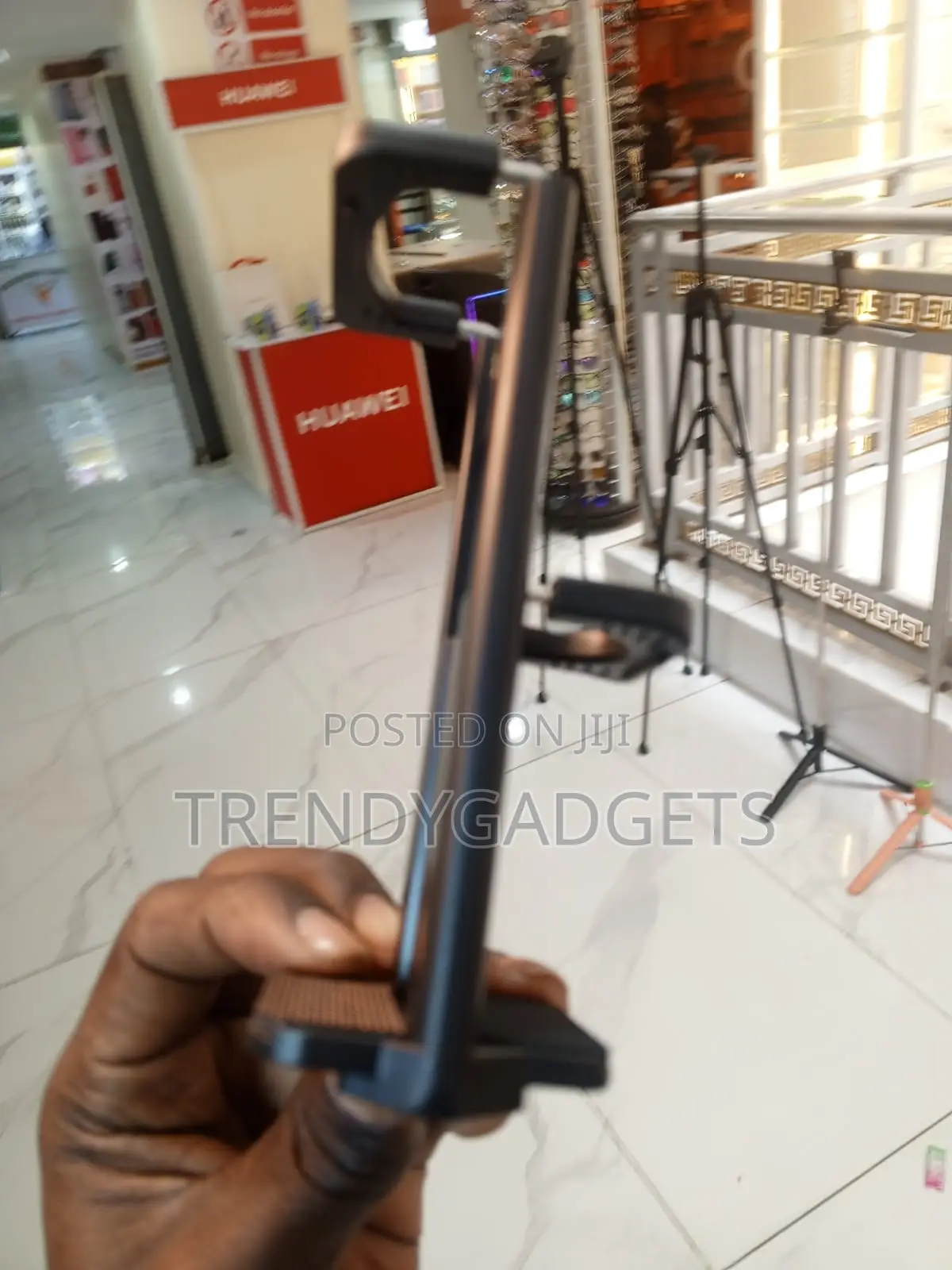 Universal Smartphone Tablet Clamp for Tripod and Monopod