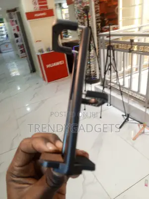 Universal Smartphone Tablet Clamp for Tripod and Monopod