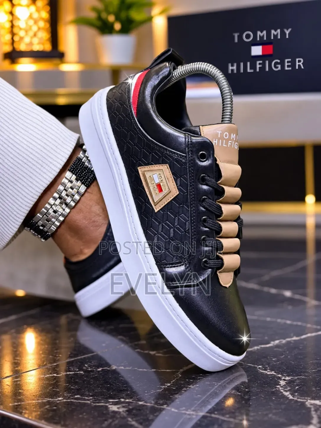 Men Tommy Casuals