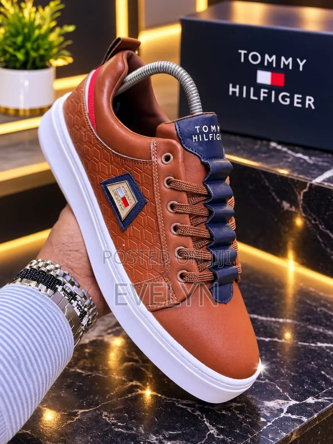 Men Tommy Casuals