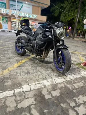 Yamaha 2014 Black