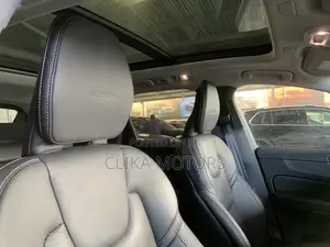 Volvo XC60 2019 Ivory