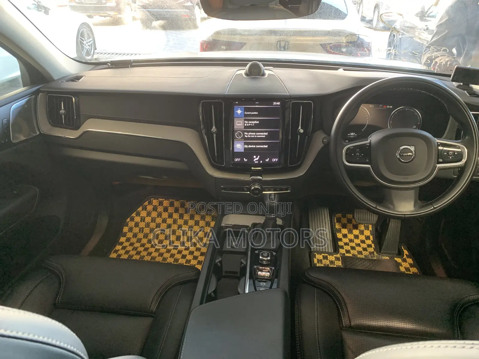 Volvo XC60 2019 Ivory