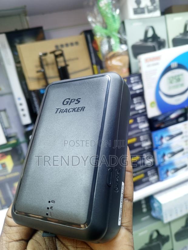 P11 GPS Tracker With Geofencing, Route History and Shock Alerts