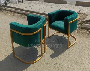 2 Luxury Manicure Green Seats 