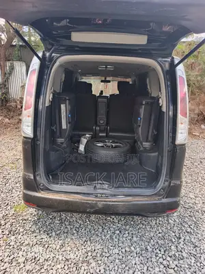 Nissan Serena 2012 Black