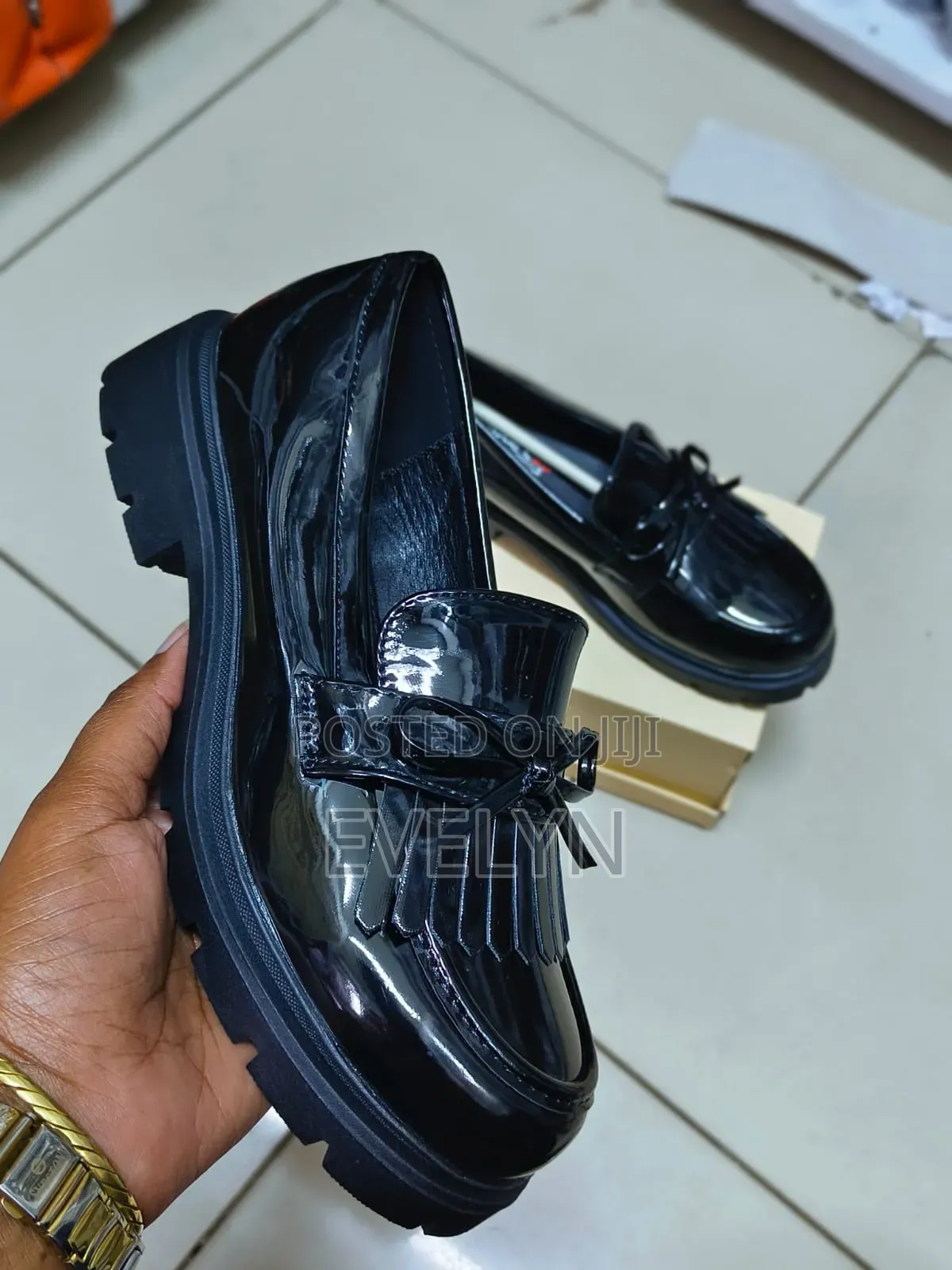 Ladies Classic Shoes