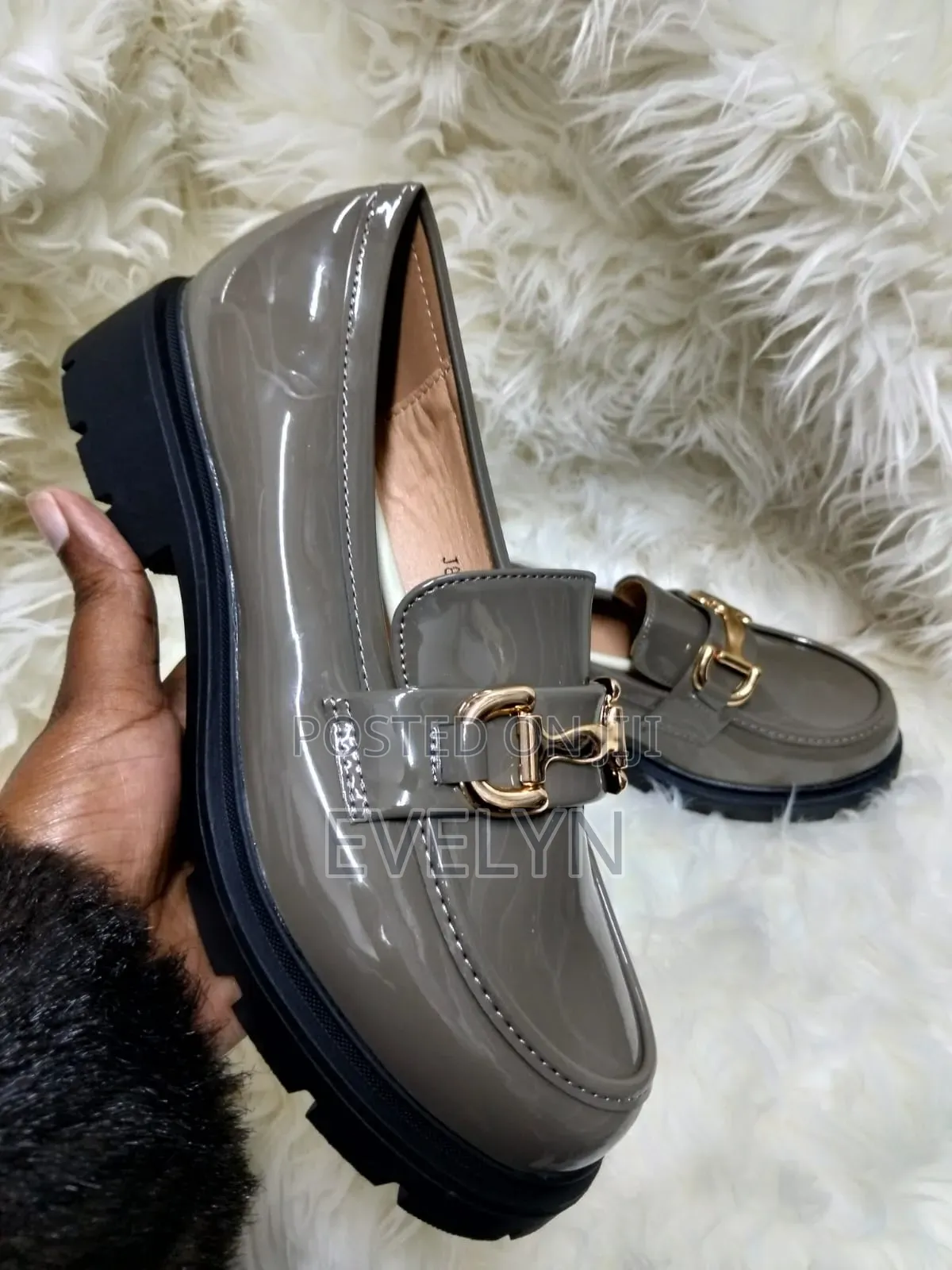 Ladies Classic Shoes