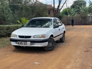 Toyota Corolla 1998 White