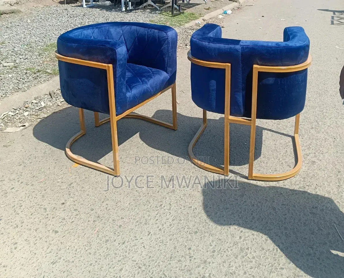 2 Manicure Seats, Blue Colour 